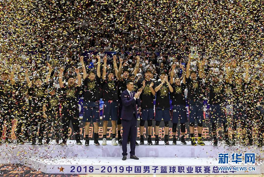青岛黄金联赛总决赛，山东队夺得冠军