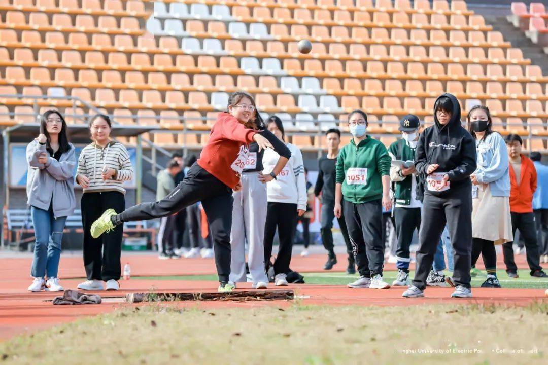 FB体育网页版-郑州球员心怀梦想，决心拼尽全力迎接新挑战