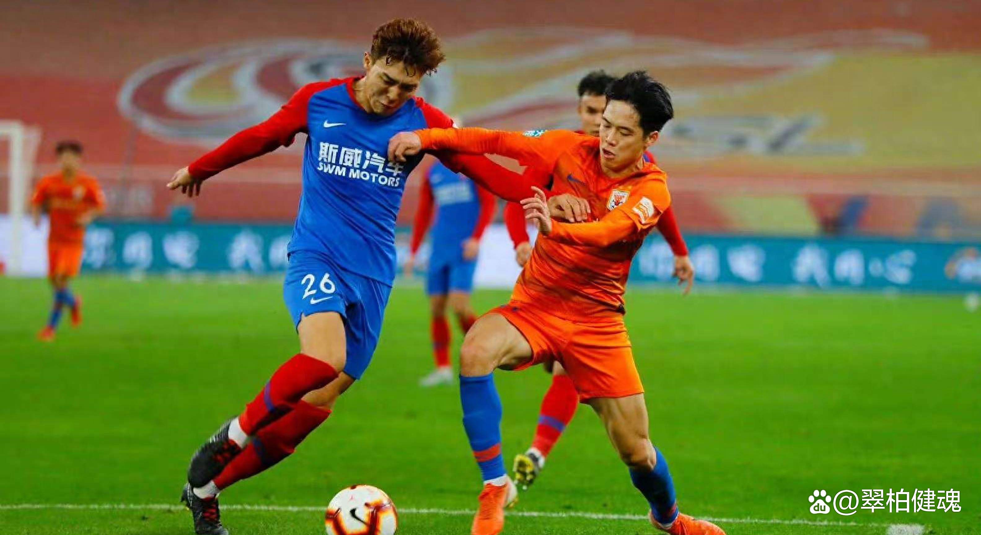 青岛队球员表现亮眼,取得连胜,展现实力的简单介绍 青岛队球员表现亮眼,取得连胜,展现实力的简单介绍