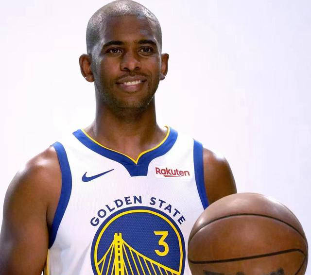 篮球巨星突然宣布退役结束职业生涯 篮球巨星突然宣布退役结束职业生涯