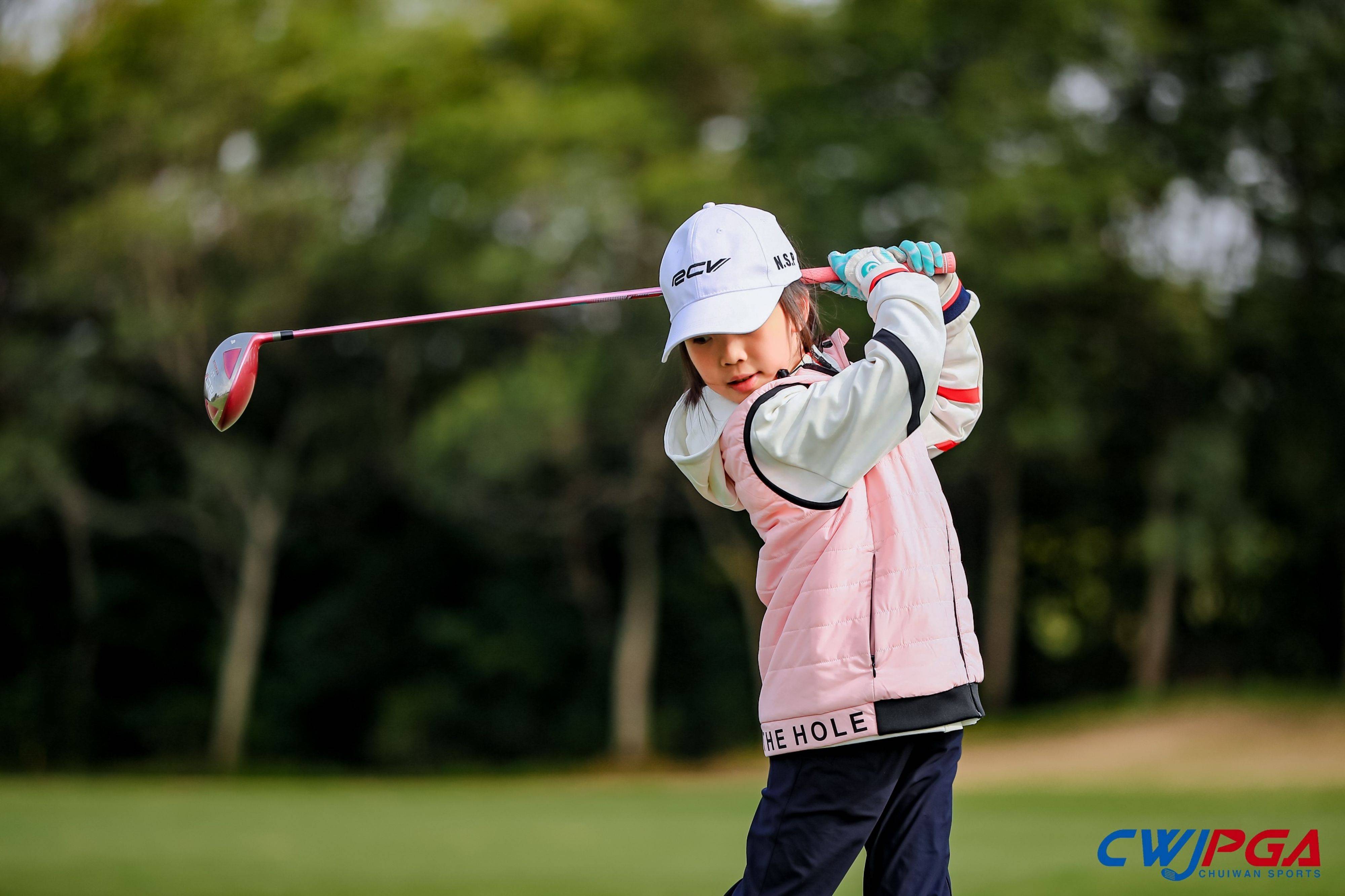 苏格兰队在高尔夫比赛中夺冠 苏格兰队在高尔夫比赛中夺冠