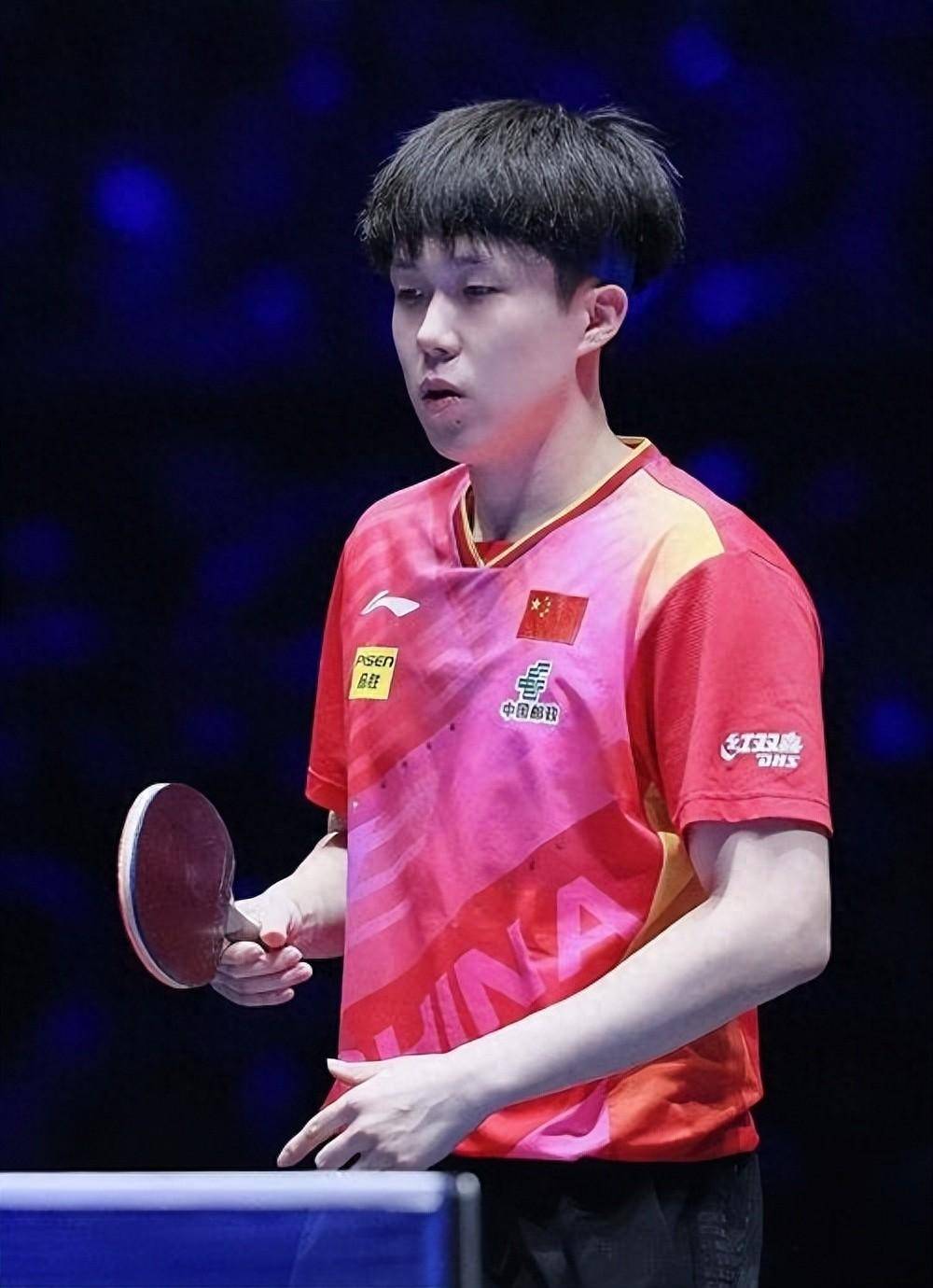 火爆赛场上的精彩瞬间,让观众目不转睛地关注 火爆赛场上的精彩瞬间,让观众目不转睛地关注