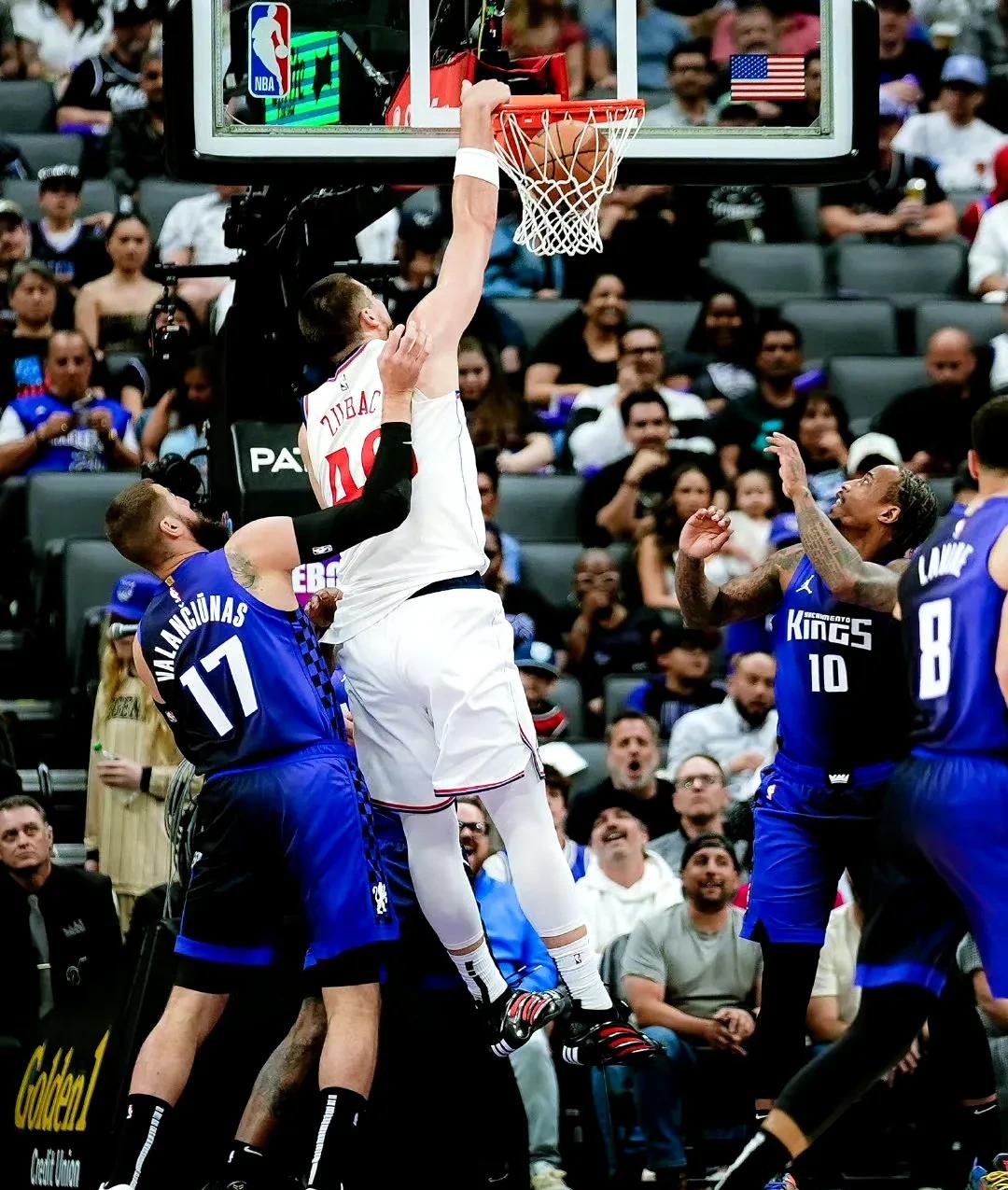 NBA球队进行战术调整迎接新赛季 NBA球队进行战术调整迎接新赛季