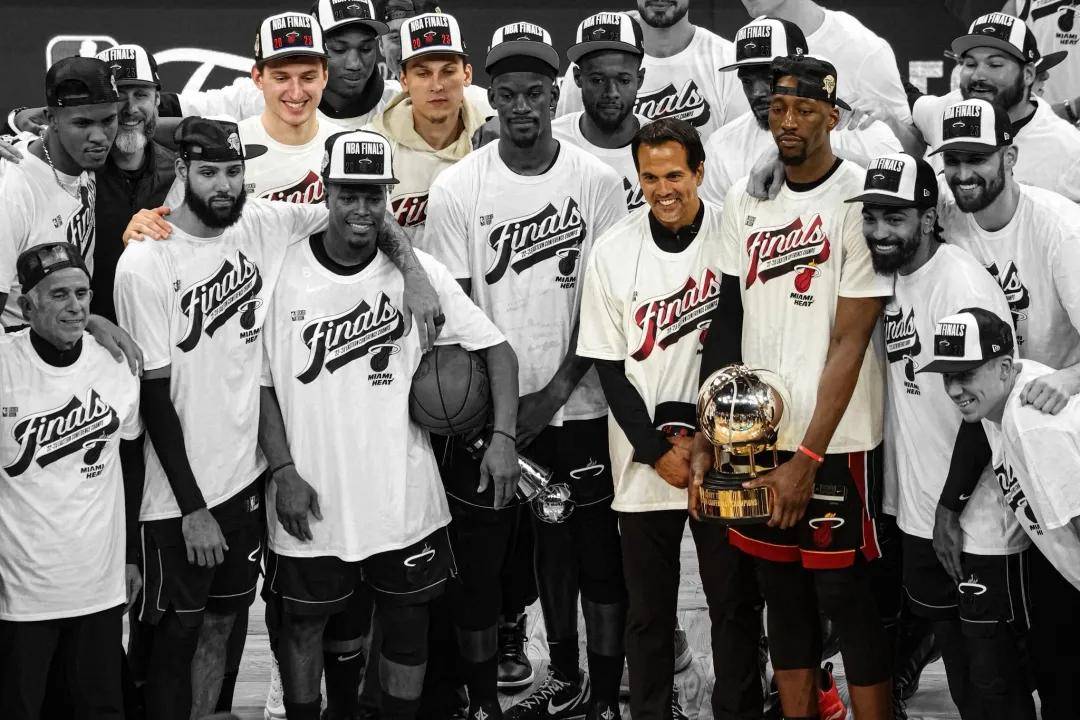 FB体育官方网站-东部豪强尽显实力，开启角逐总冠军之路的简单介绍