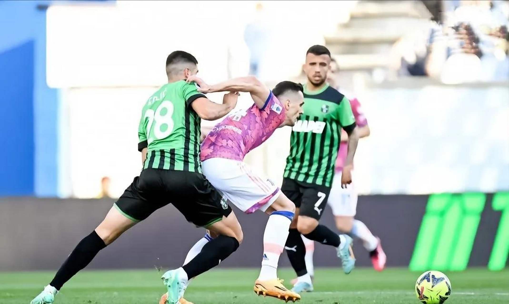 FB体育在线-包含罗马再胜乌迪内斯，继续领跑积分榜的词条