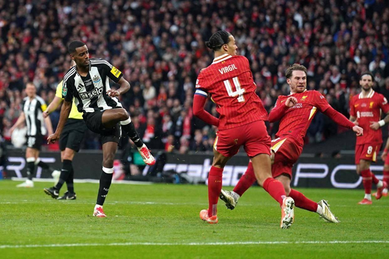 -利物浦战平欧冠对手，赛季形势堪忧