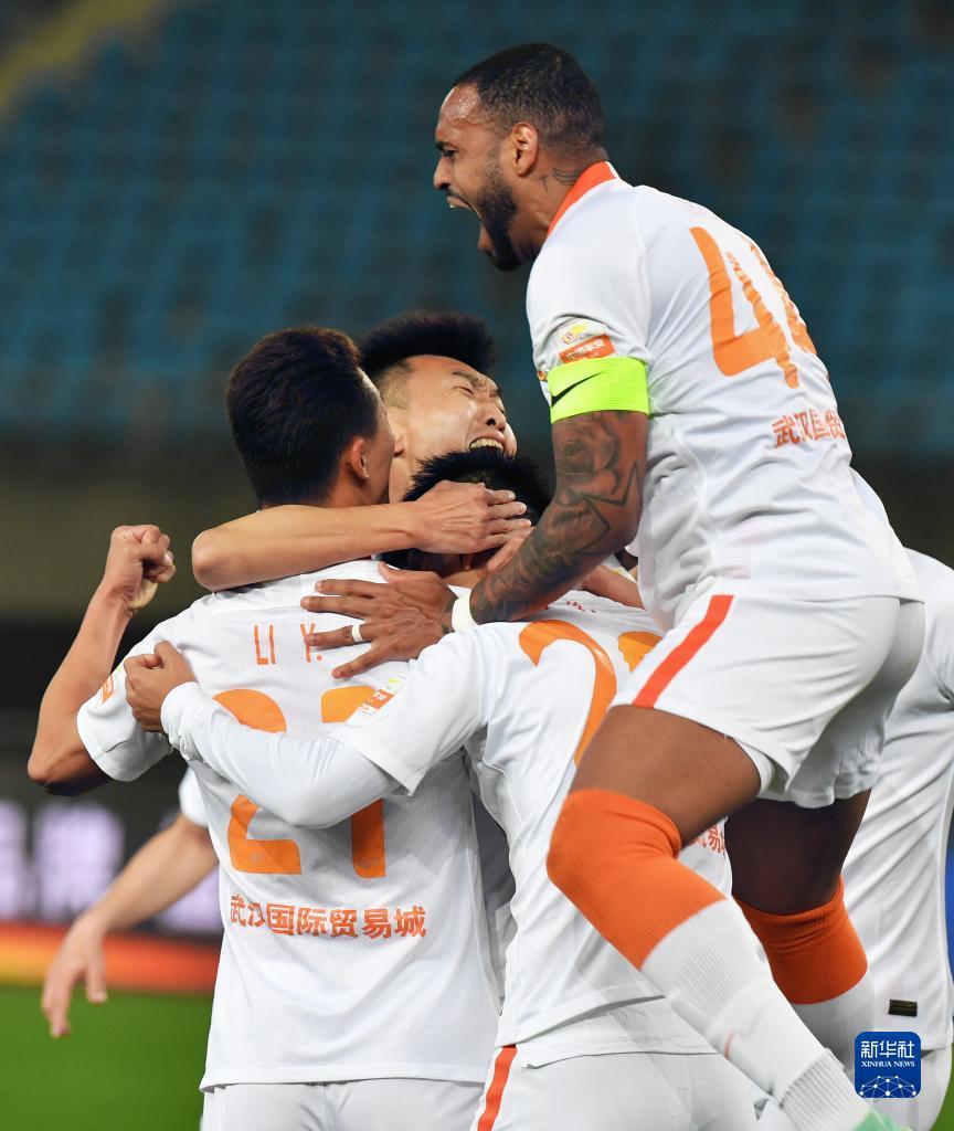 武汉3-2胜广州战胜保级压力 武汉3-2胜广州战胜保级压力