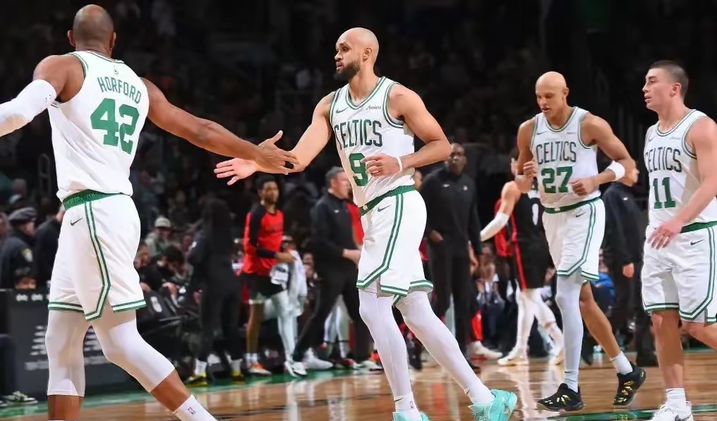 FB体育在线-骑士大胜黄蜂，取得两连胜