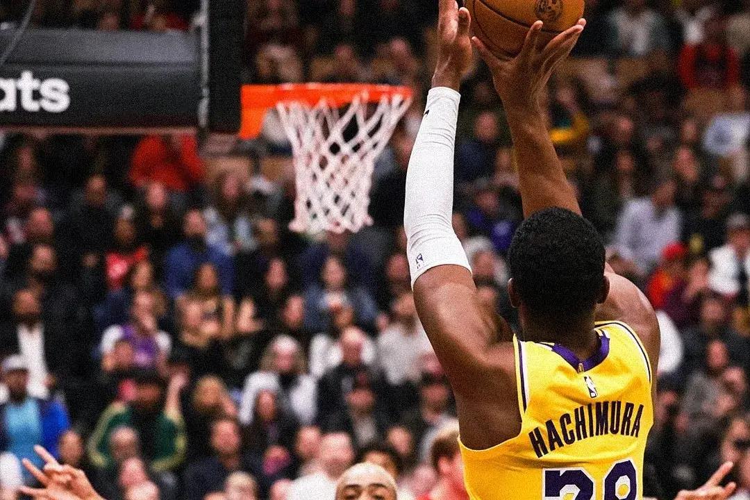 湖人未能逆转猛龙的颓势,三连败的简单介绍 湖人未能逆转猛龙的颓势,三连败的简单介绍