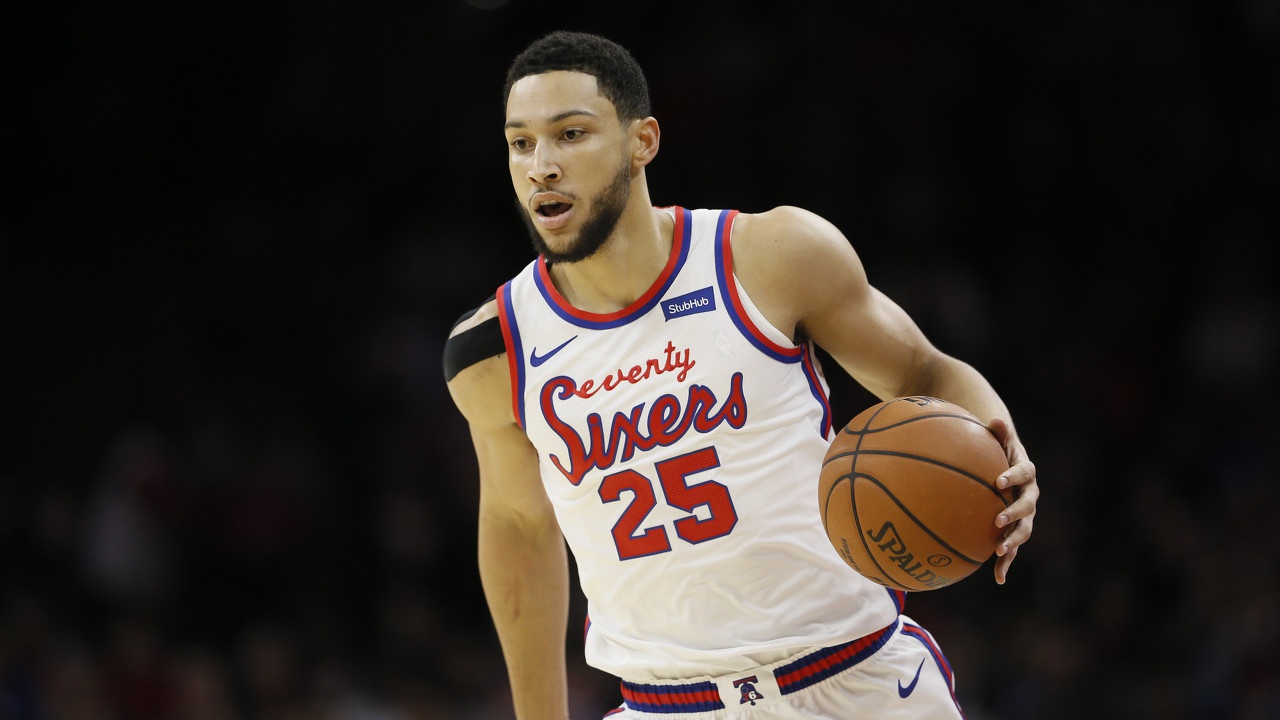 76人横扫独行侠,西蒙斯状态火热 76人横扫独行侠,西蒙斯状态火热