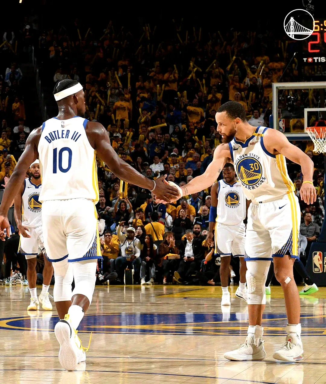 FB体育娱乐-关于勇士击败灰熊，西区头名虎视眈眈的信息