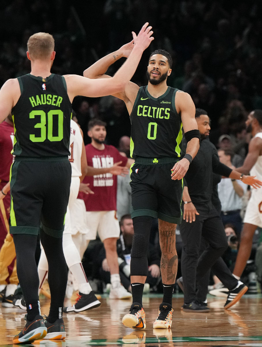 骑士大胜老鹰,塔图姆砍下37分的简单介绍 骑士大胜老鹰,塔图姆砍下37分的简单介绍