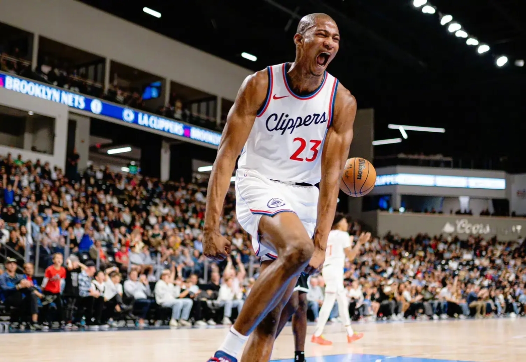 FB体育官方网站-快船惨败猛龙，遭遇失利打击