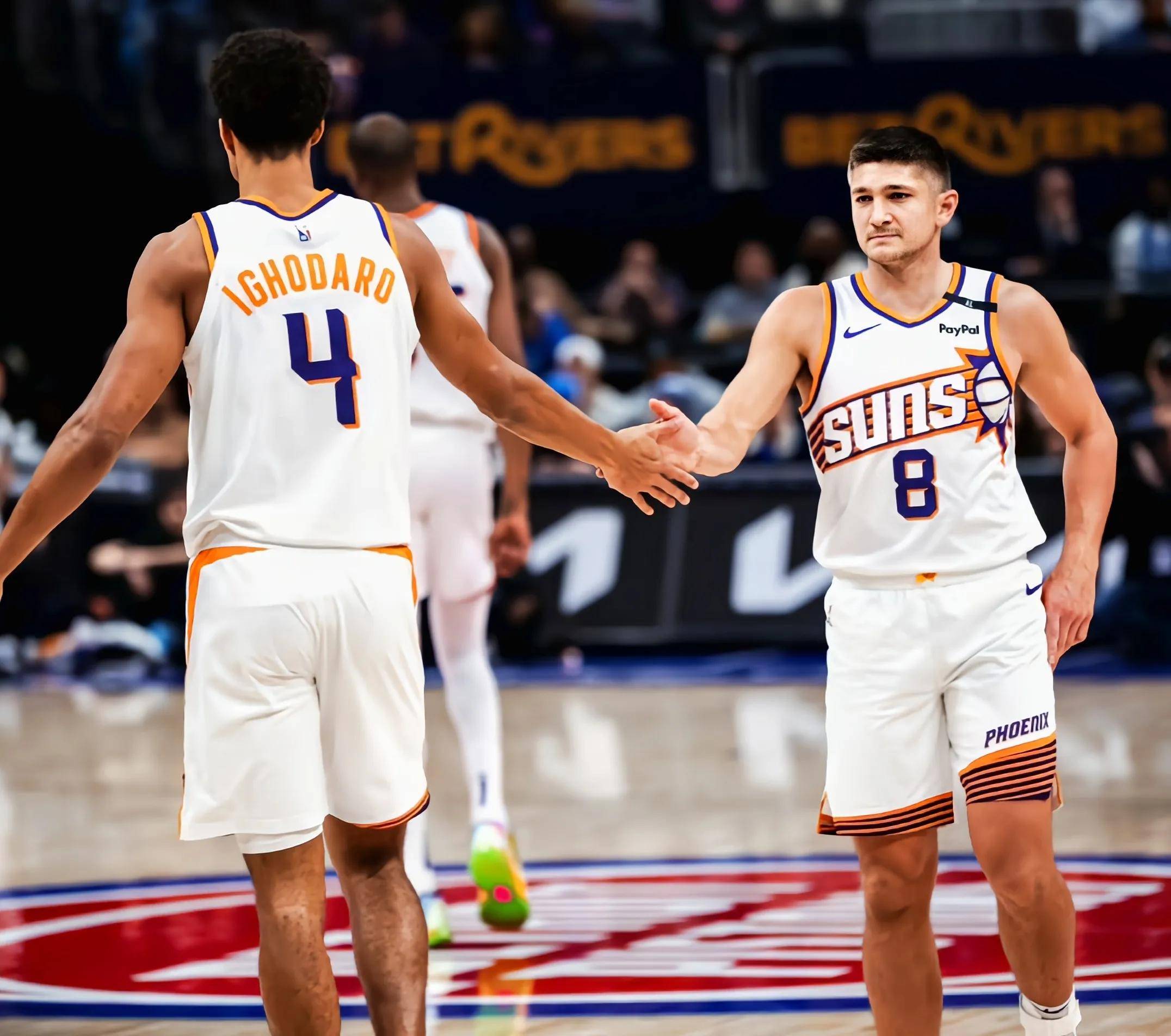 FB体育在线-太阳客场击败活塞，杜兰特状态火热