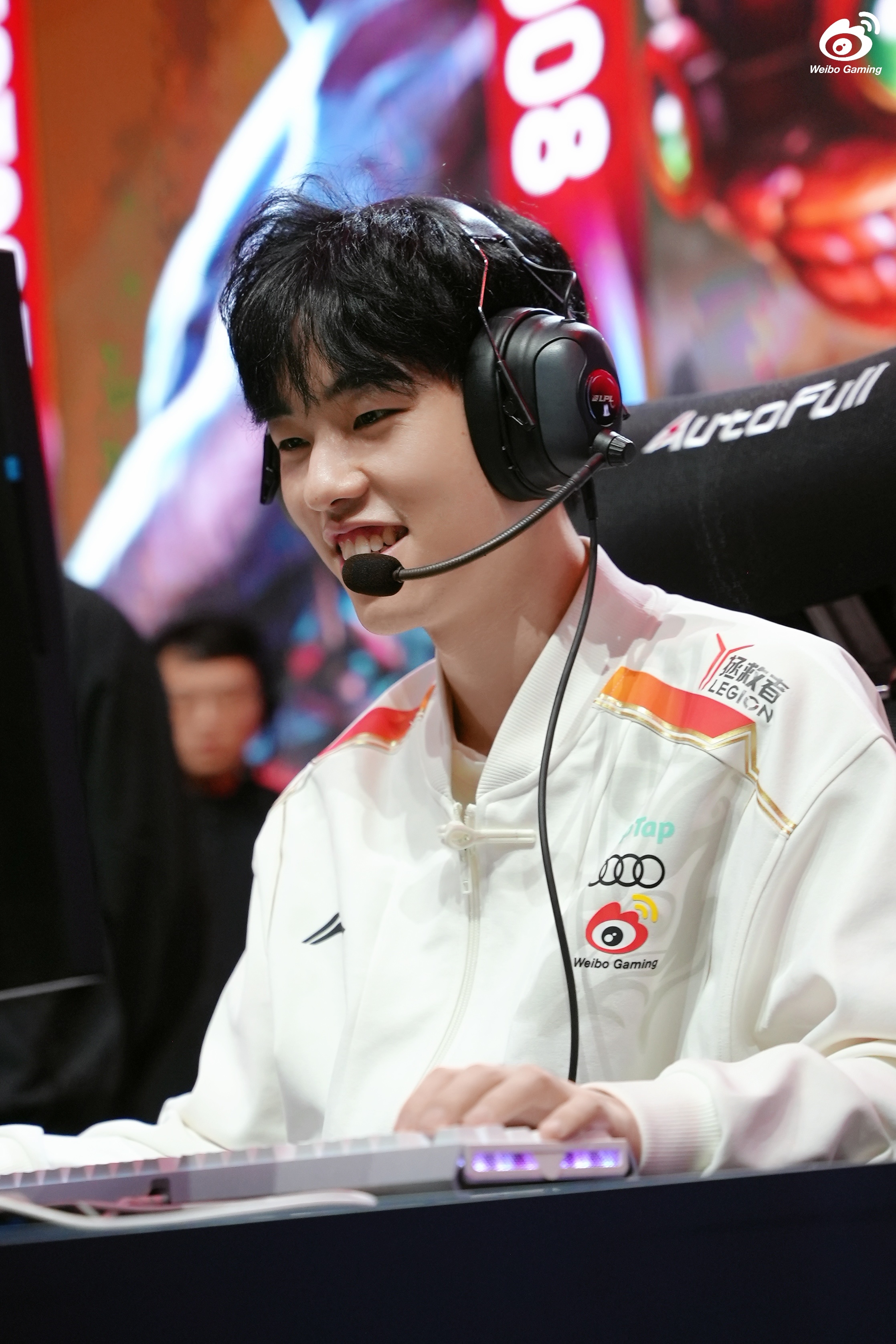 WBG血洗V5，Canyon线上压制力十足鏖战多局2025世界赛，点燃全场激情