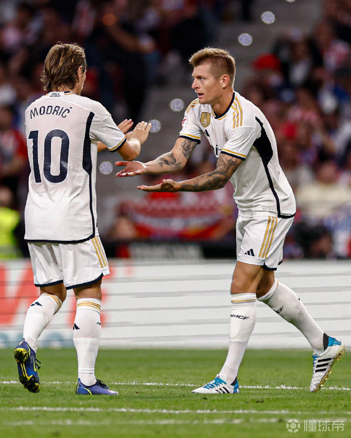 FB体育官方网站-哥伦比亚完胜里昂，托尼统治全场的简单介绍